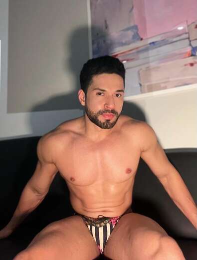 New in town I'm a 27-year-old. - Gay Male Escort in Manchester - Main Photo