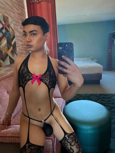 Femboy Crossdresser☆ - Alternate Photo