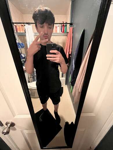 Hmu for a good time - Alternate Photo