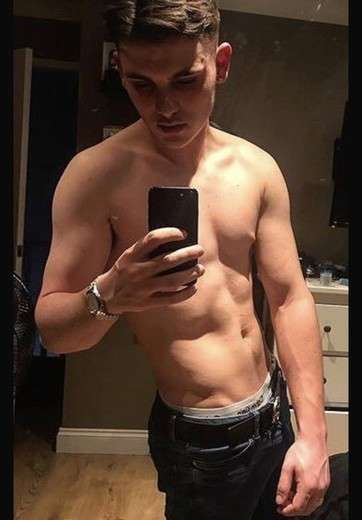 Athletic goodlooking Student. - Gay Male Escort in London - Main Photo