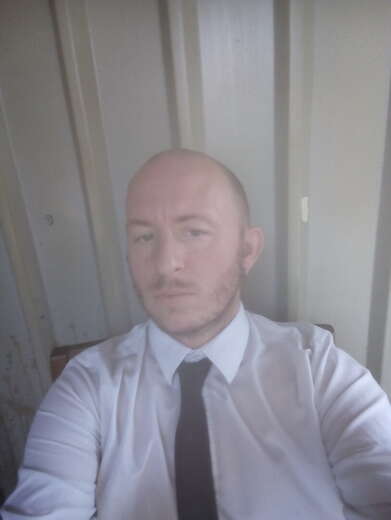 For excellent and discreet service - Alternate Photo