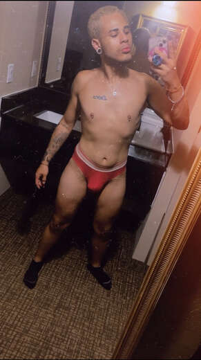 Young & Handsome 🤴🏼 - Gay Male Escort in Dallas/Fort Worth - Main Photo