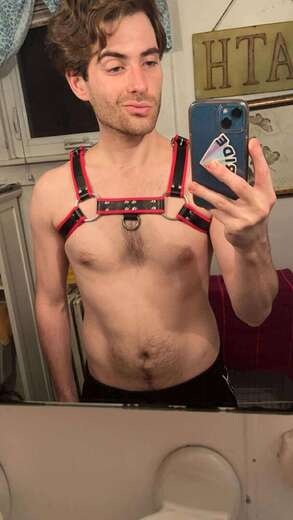 Petite, smooth and genuine twink - Alternate Photo