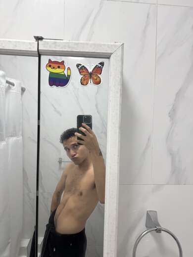 Latino, friendly, direct. - Alternate Photo