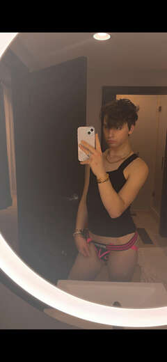 Sexy twink - Alternate Photo