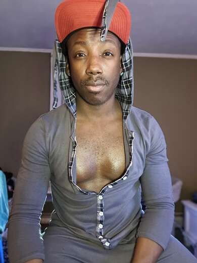 Cuddle or Boyfriend for the day - Gay Male Escort in Omaha - Main Photo