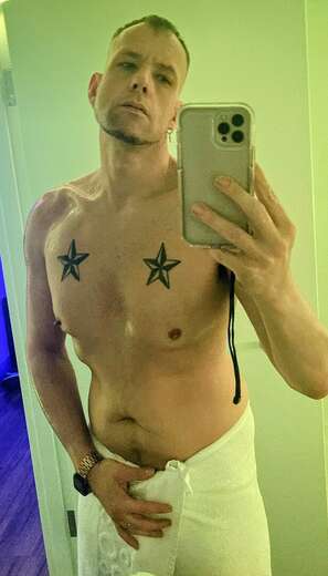 Tall Attractive Masc Jock Groomed - Alternate Photo
