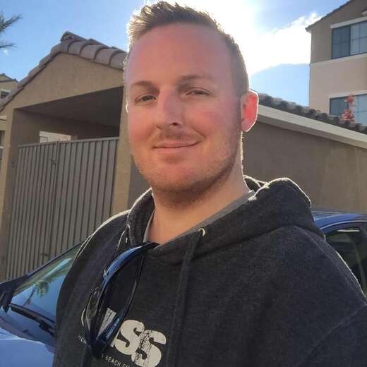 Easy going flight attendant guy - Alternate Photo