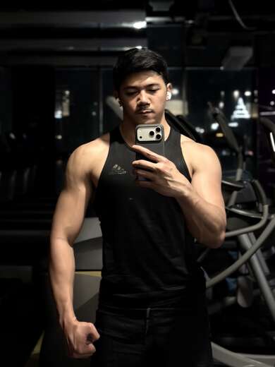 Sweet and muscular - Alternate Photo