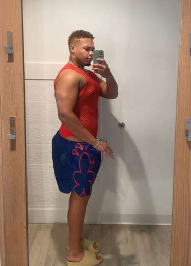 Handsome Dominican Papi - Gay Male Escort in Washington, DC - Main Photo