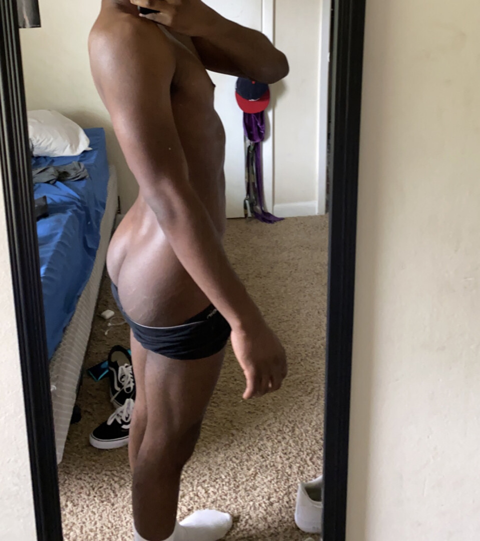 TRADE BIG D Fat Ass | Bi Male Escort in Charlotte | MintBoys