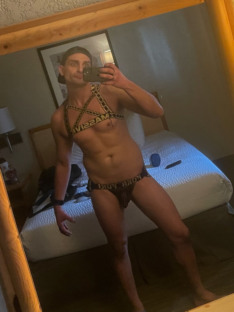 Fun-AdventurousGuy4UnforgettableTime | Gay Male Escort in Chicago | MintBoys