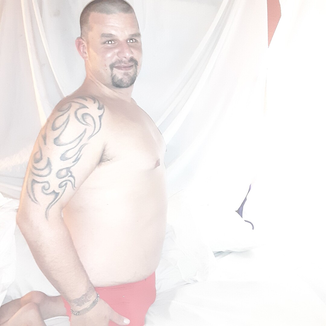 A true southern gentleman | Straight Male Escort in Cleveland, TN | MintBoys