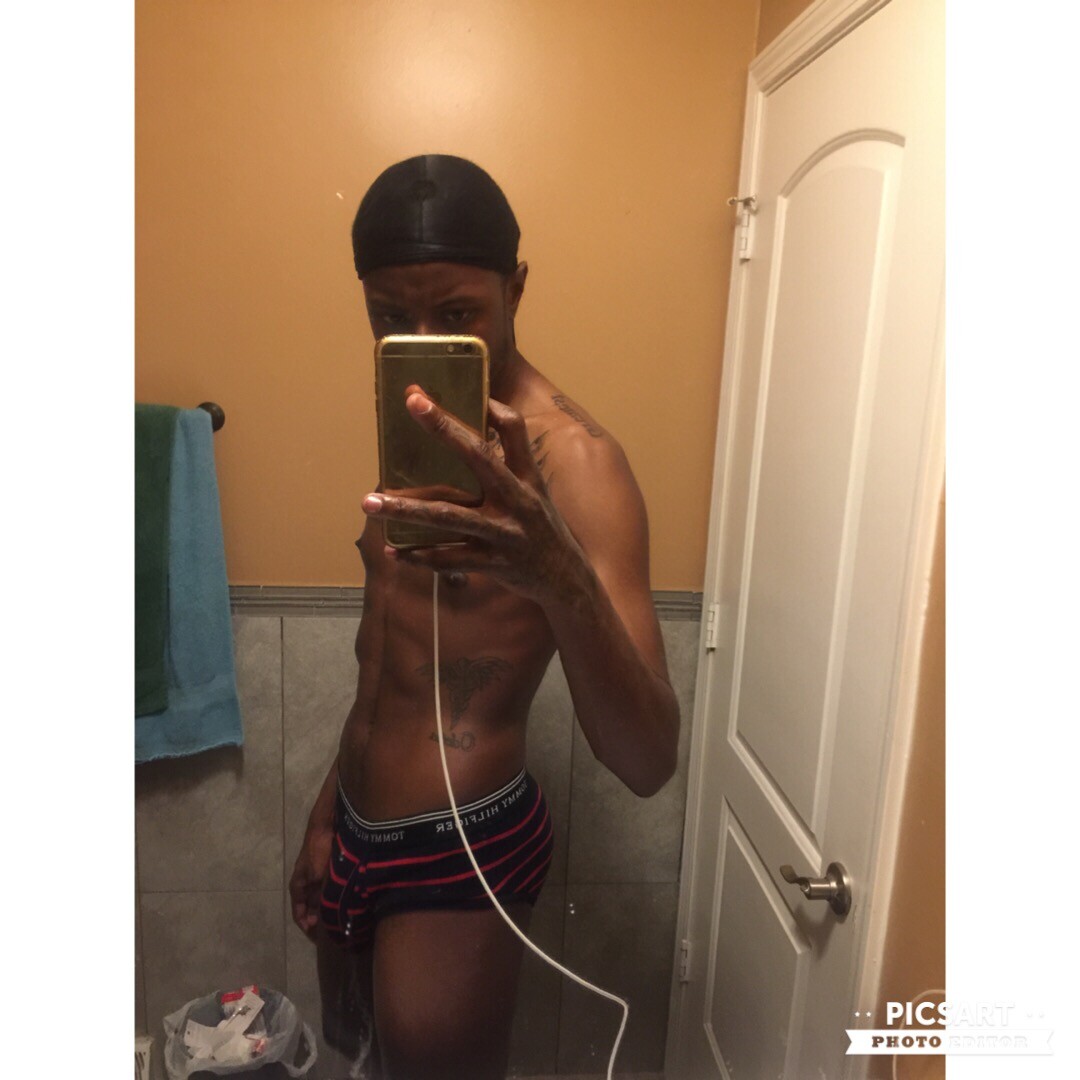 Chocolate King Heavy Shooter | Gay Male Escort in Chicago | MintBoys