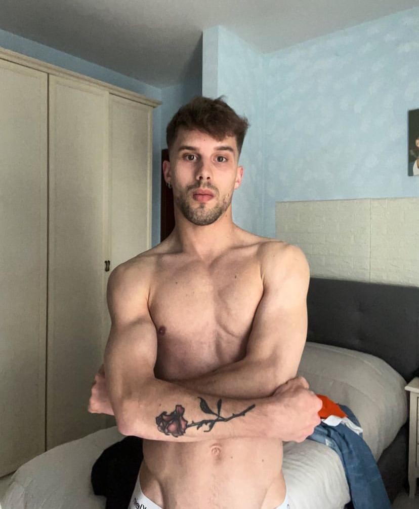 Be Calm | Gay Male Escort in Connecticut | MintBoys