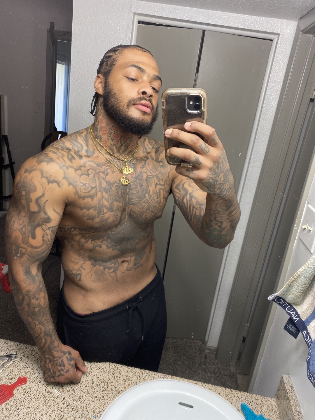 You saw the rest now come see the Best | Straight Male Escort in Houston |  MintBoys