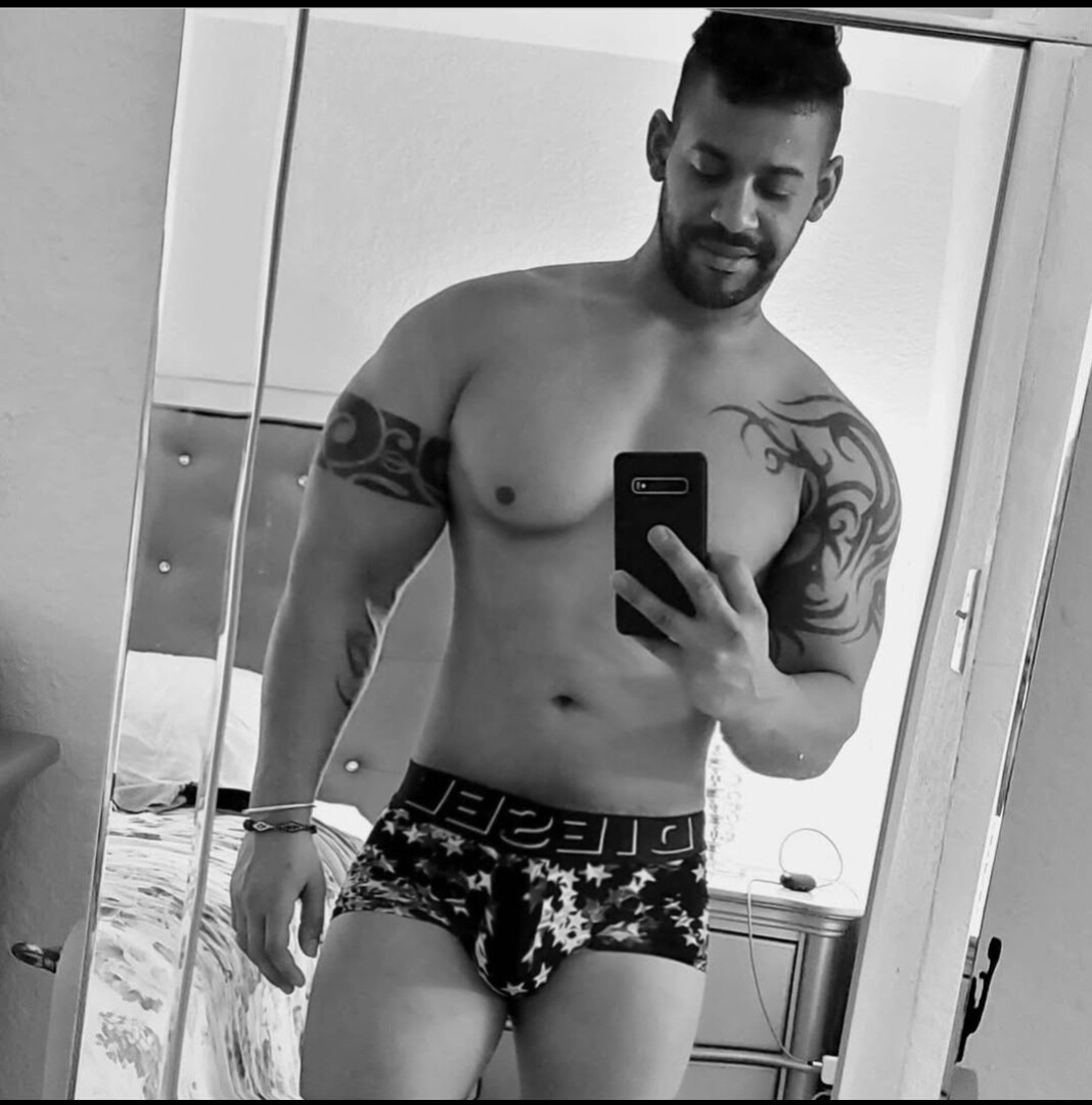 Dayron | Bi Male Masseur in Houston | MintBoys