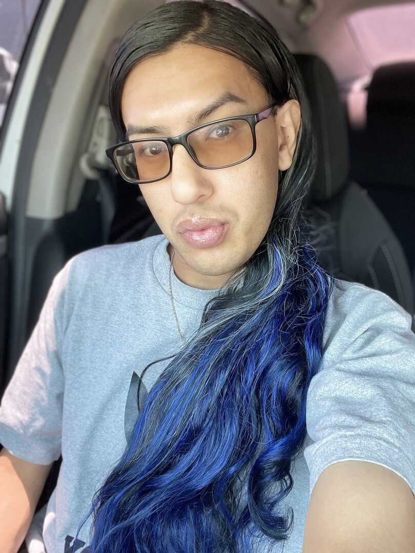 Cute | Non-Binary Masseur in the Inland Empire | MintBoys