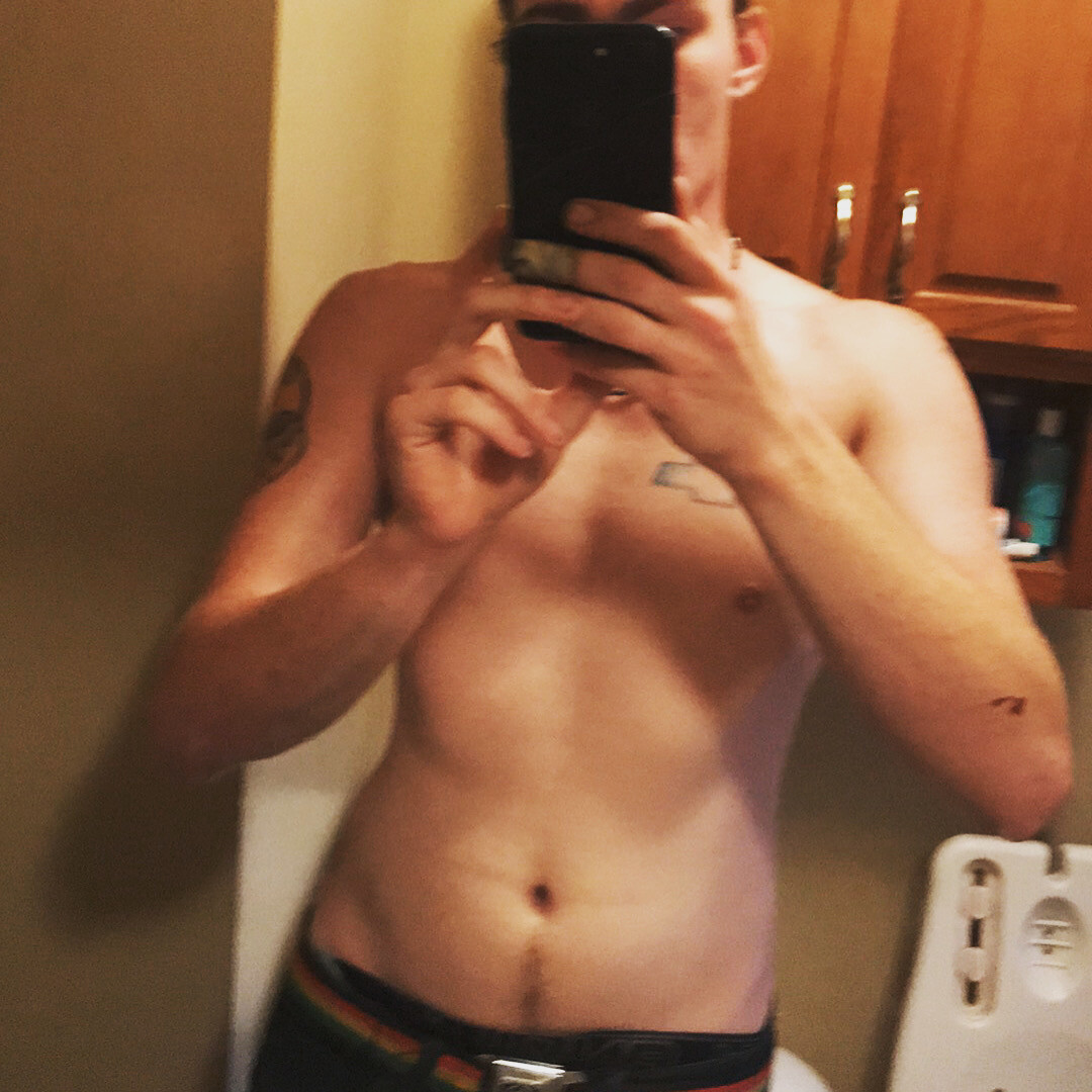 Im a professional | Straight Male Escort in Kansas City | MintBoys