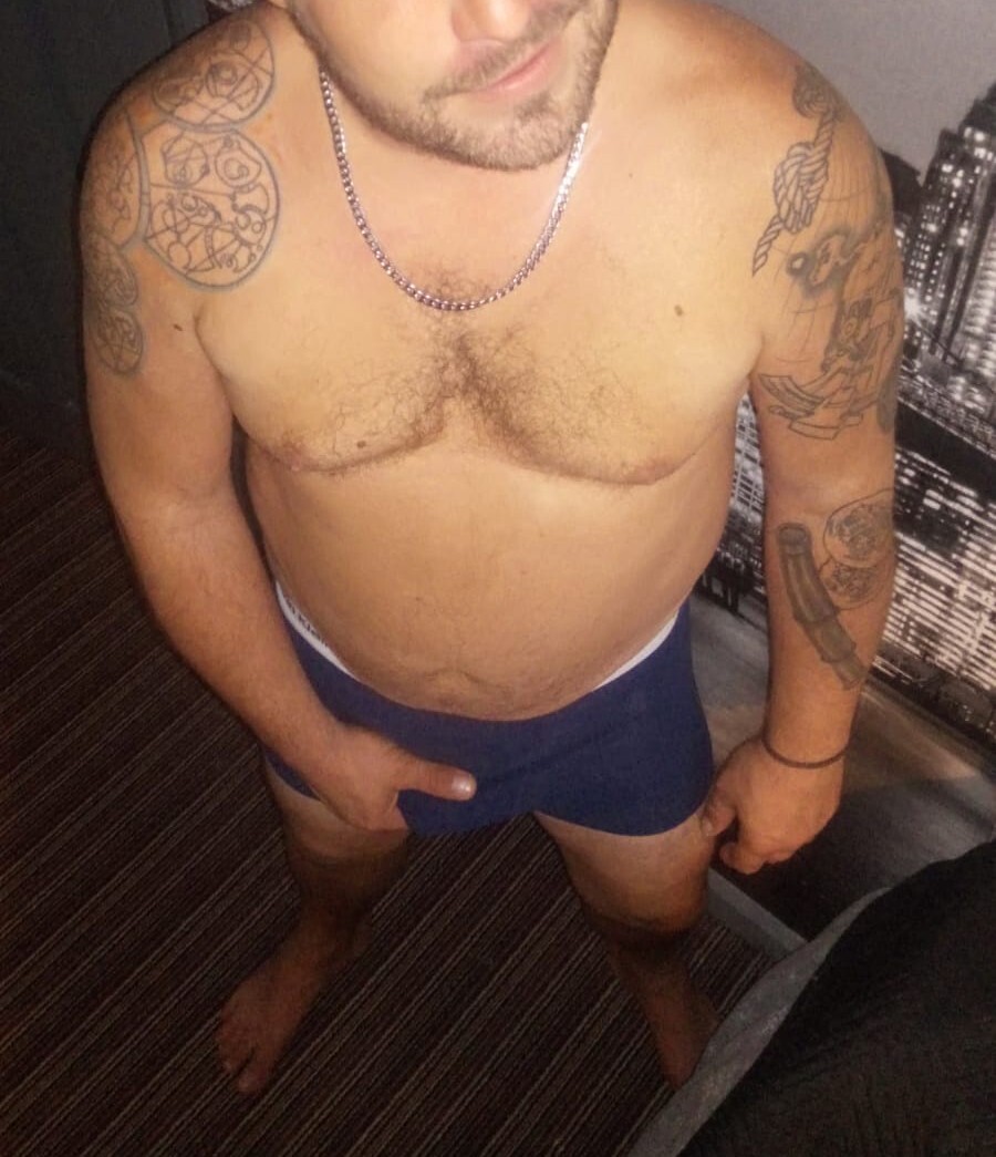 Fun smart trustworthy and discreet | Gay Male Escort in Leeds | MintBoys