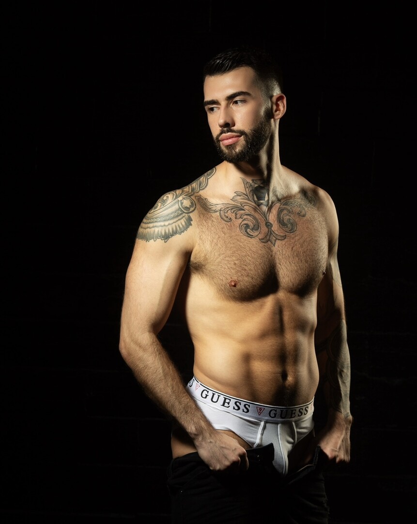 A charming experience | Gay Male Escort in Los Angeles | MintBoys