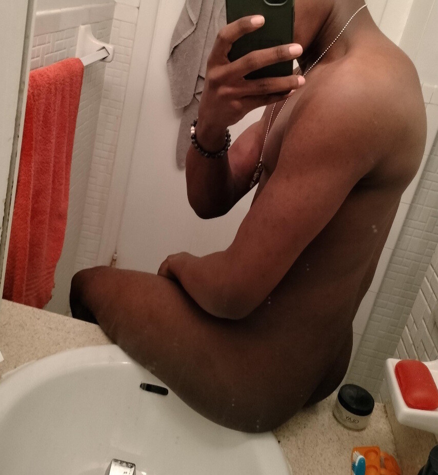 young fun guy here to satisfy | Bi Male Escort in Manchester | MintBoys