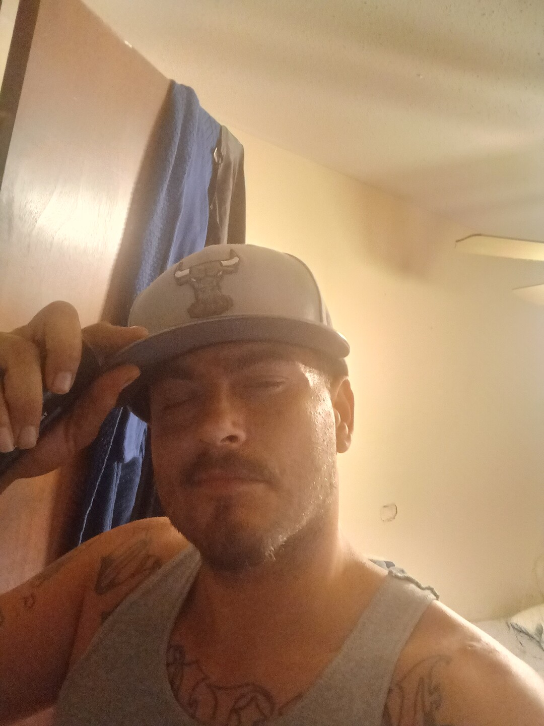 Get money | Straight Male Escort in Oklahoma City | MintBoys