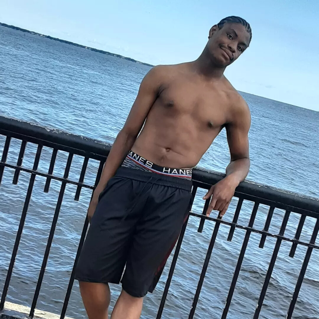 Looking 4 beneficial relationship | Bi Male Escort in Raleigh / Durham |  MintBoys