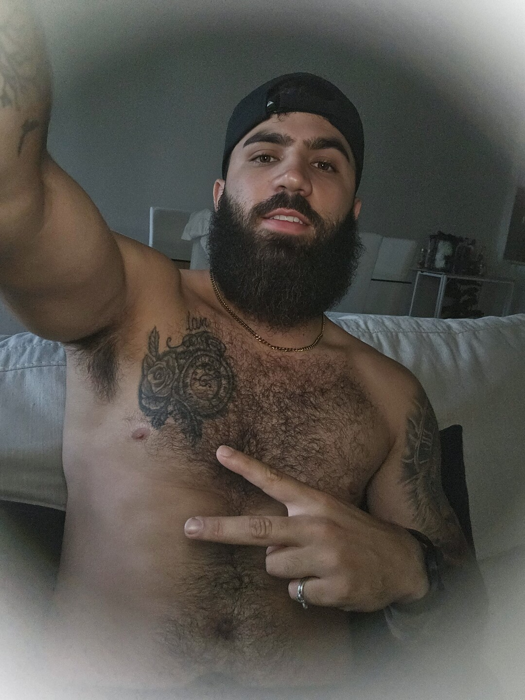 Keen for any type of chats | Straight Male Escort in Sydney | MintBoys