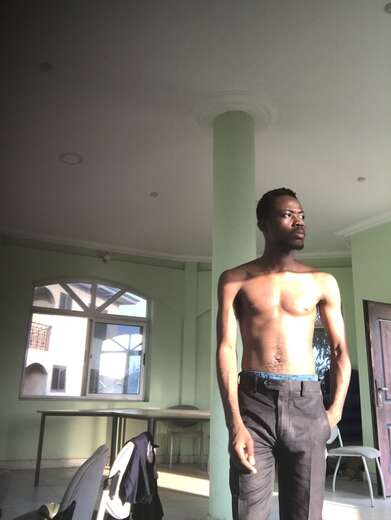 I'm a young fun guy - Straight Male Escort in Accra - Main Photo