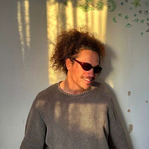 Athletic, long curly hair, chill vibes - Straight Male Escort in Auckland - Main Photo