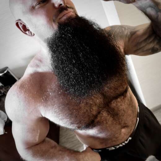 *** MUSCLE BEAR 275lbs *** - Male Escort in Austin - Main Photo