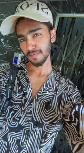 Good looking here for make ur day joyfully - Alternate Photo