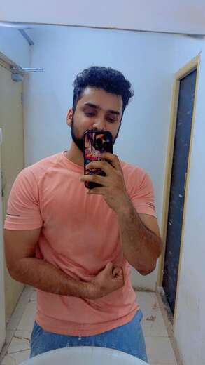 Cute guy here - Alternate Photo