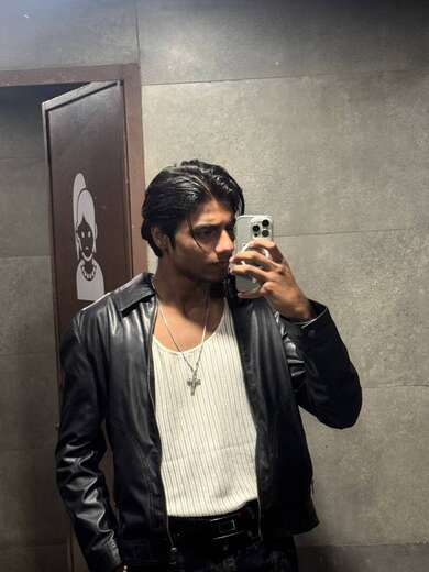 Good talker, creative and a good listener - Straight Male Escort in Bangalore - Main Photo