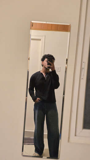 Hey im 24 from kerala liv8ng in bangalore - Alternate Photo