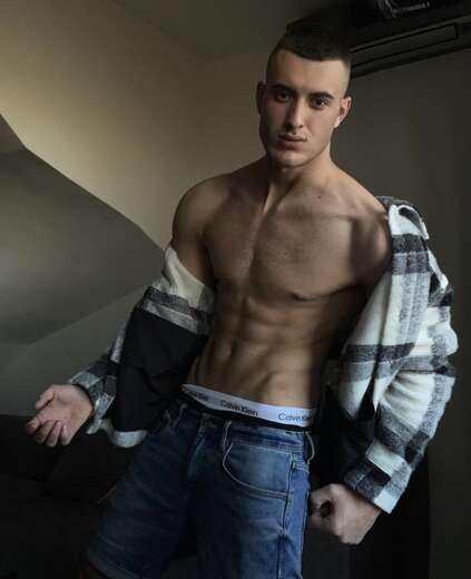 Model , posedujem svoj only fans uvek tu - Gay Male Escort in Belgrade - Main Photo