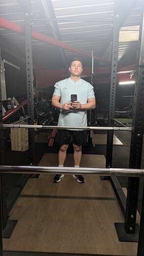 Fun, relaxed, down to earth, energy - Straight Male Escort in Birmingham - Main Photo