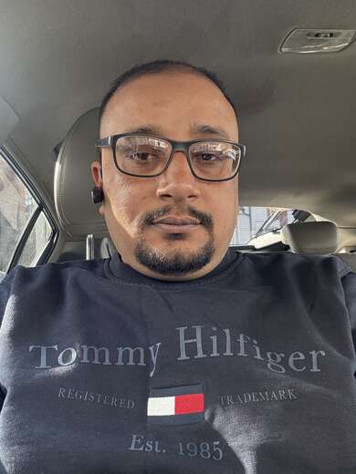 Hi,I’m Farrukh.I’m 41, confident, and easy - Alternate Photo