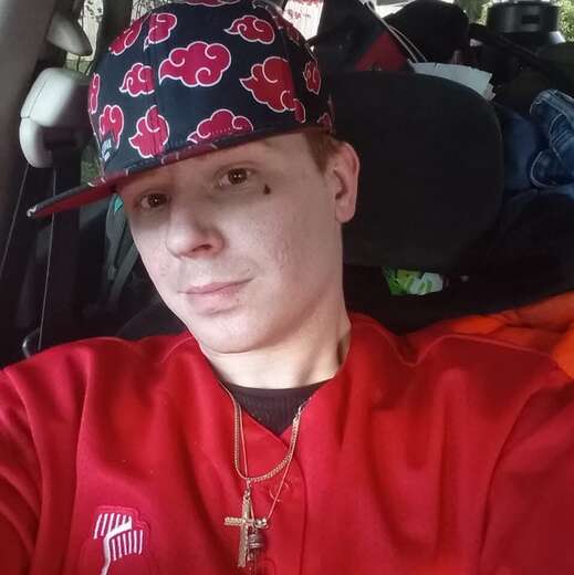 If u are looking im available - Bi Male Escort in Bremerton - Main Photo