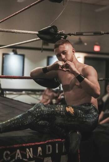 Energetic wrestler loves good time! - Straight Male Escort in Calgary / Edmonton - Main Photo