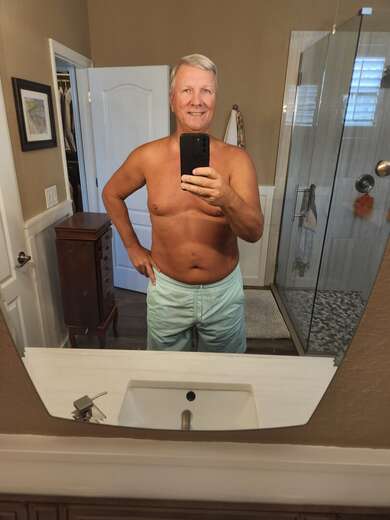 Tall Fit Senior Adult - Straight Male Escort in Cayman Islands - Main Photo