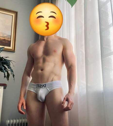 Nude maid? - Gay Male Escort in Chicago - Main Photo