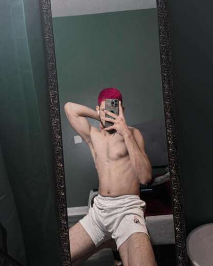 ATHLETIC LATIN - Gay Male Escort in Chicago - Main Photo
