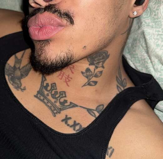 let me embrace you!! Real good😏💯 - Alternate Photo