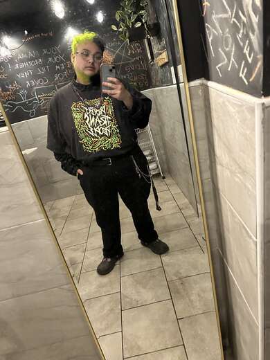 Flirty Trans Guy Searching - Alternate Photo