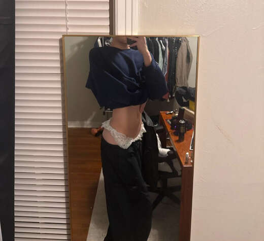 cute, tall, pretty, petite - Alternate Photo