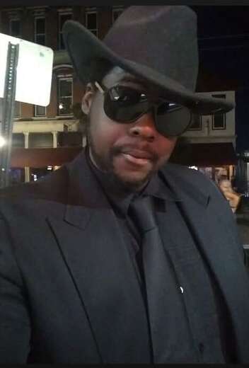 Looking to make memories - Bi Male Escort in Dayton - Main Photo