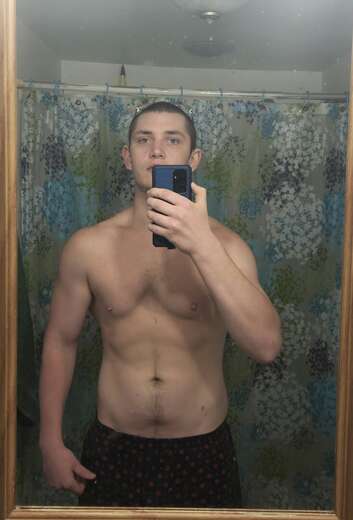 Muscular, tall, & masculine. - Straight Male Escort in Dayton - Main Photo