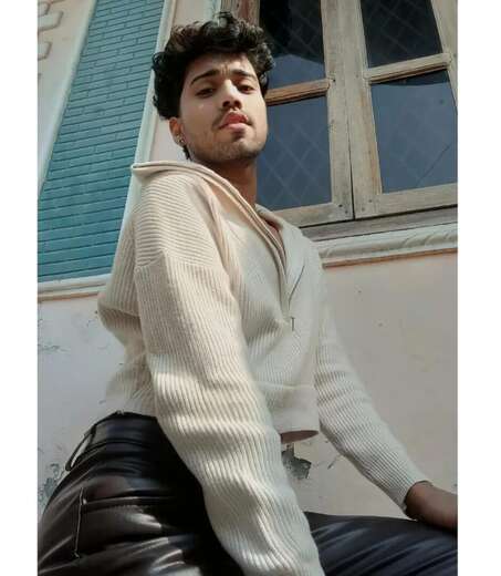Hi anshuman this side I m gay bottom - Alternate Photo